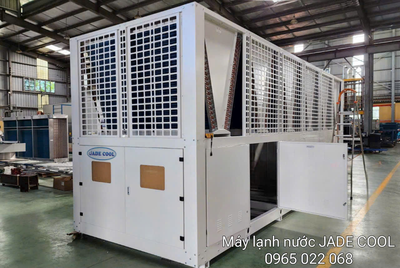 MÁY LÀM LẠNH NƯỚC CHẠY HÓA CHẤT JC-100FBX1/GIÓ GIẢI NHIỆT( 100HP) JADECOOL